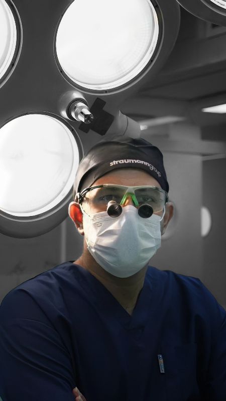 دکتر مهدی ابریشمی - متخصص جراحی دهان فک و صورت شماره 1